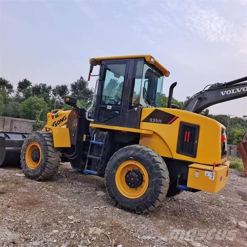 LiuGong 835 H Naudoti ratiniai krautuvai