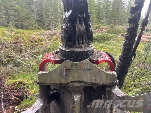 Komatsu 951 Miško technika (Harvesteriai)