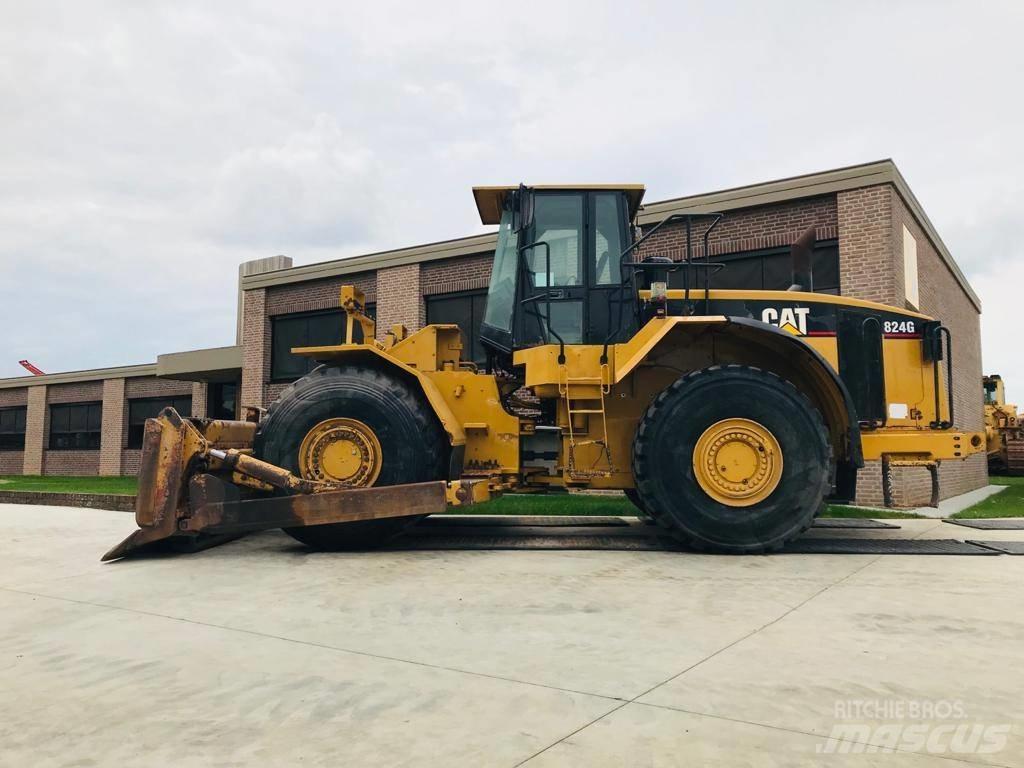 CAT 824 G Buldozeriai