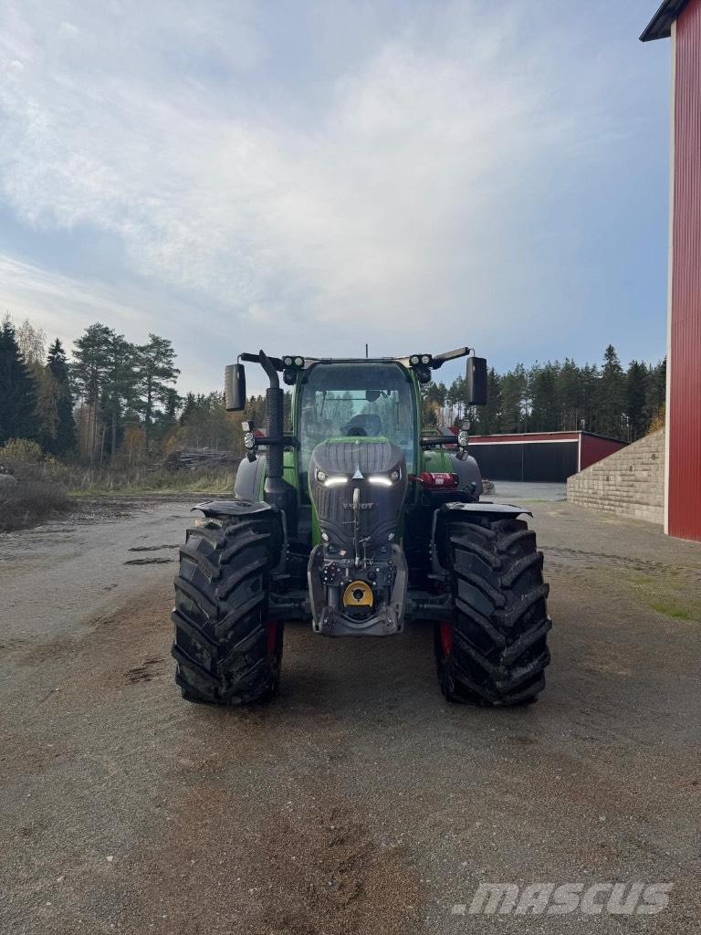 Fendt 728 Gen 7 Traktoriai