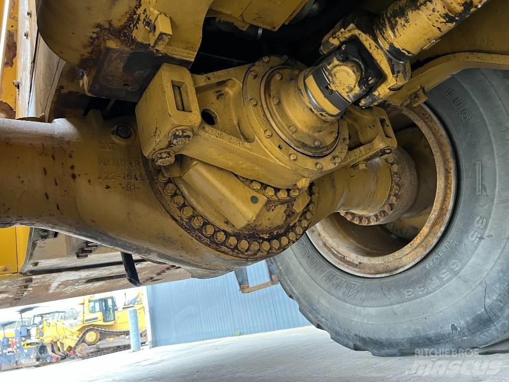 CAT 988H Naudoti ratiniai krautuvai