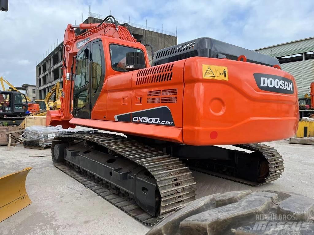 Doosan DX 300 Vikšriniai ekskavatoriai