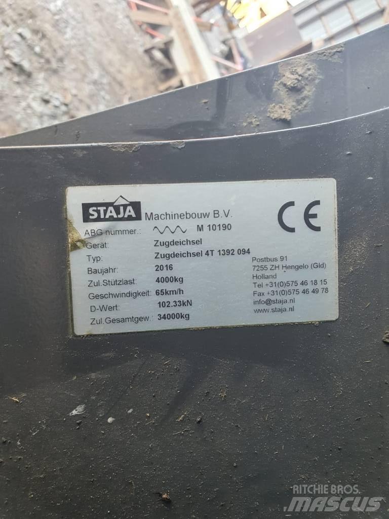 CLAAS Cargos 8500 Savikrovės priekabos