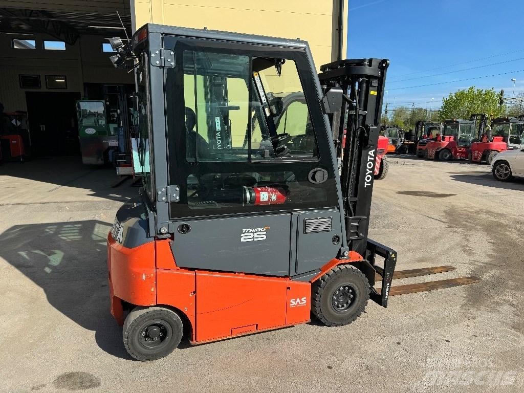 Toyota 8FBMKT25 Elektriniai šakiniai krautuvai