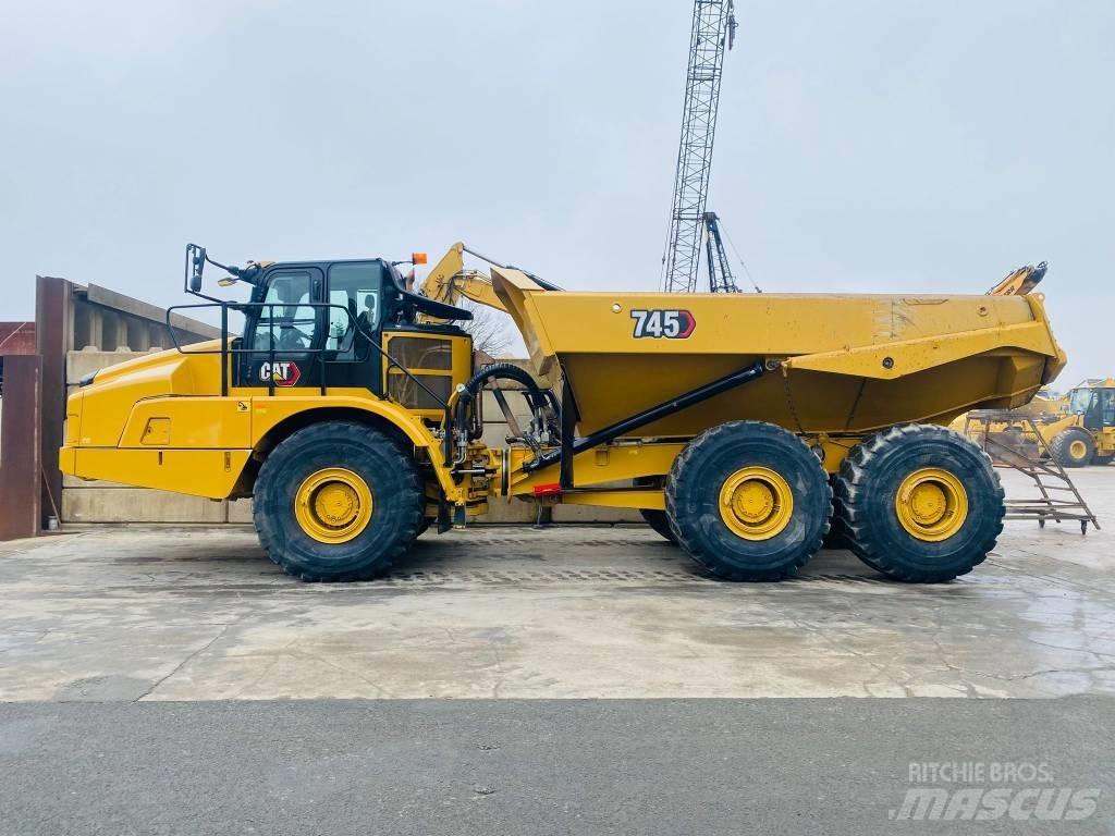 CAT 745 Karjeriniai savivarčiai