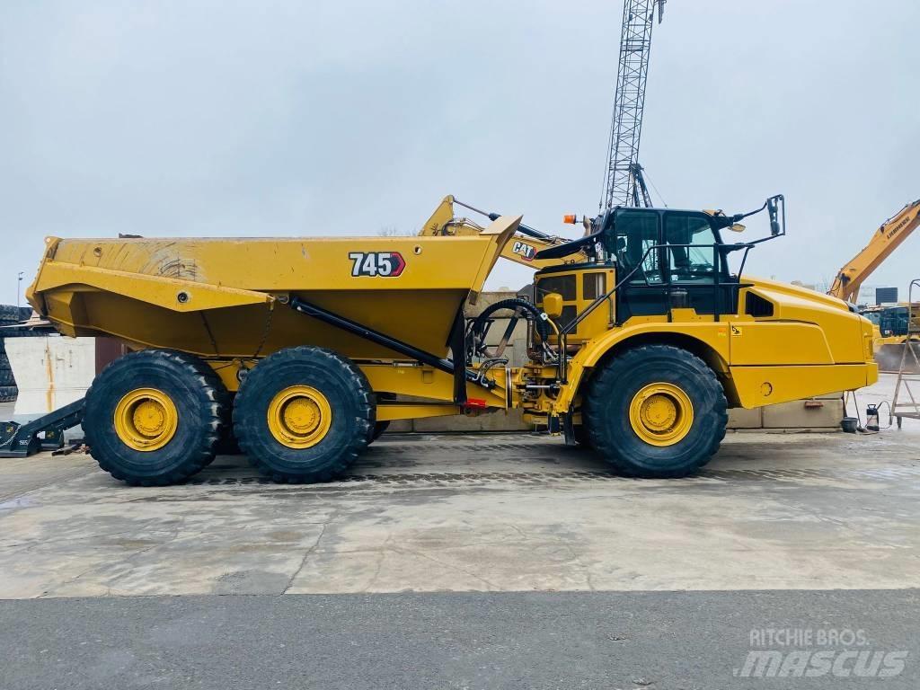 CAT 745 Karjeriniai savivarčiai