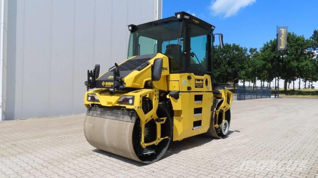 Bomag BW 154 AP-5 Porinių būgnų volai