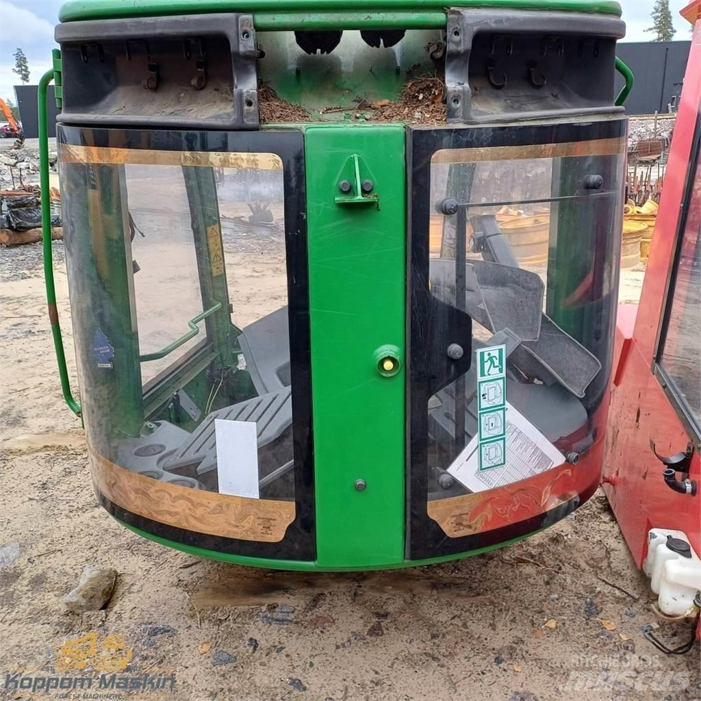 John Deere 1270e Kabinos ir salonai