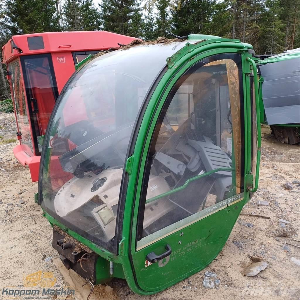 John Deere 1270e Kabinos ir salonai