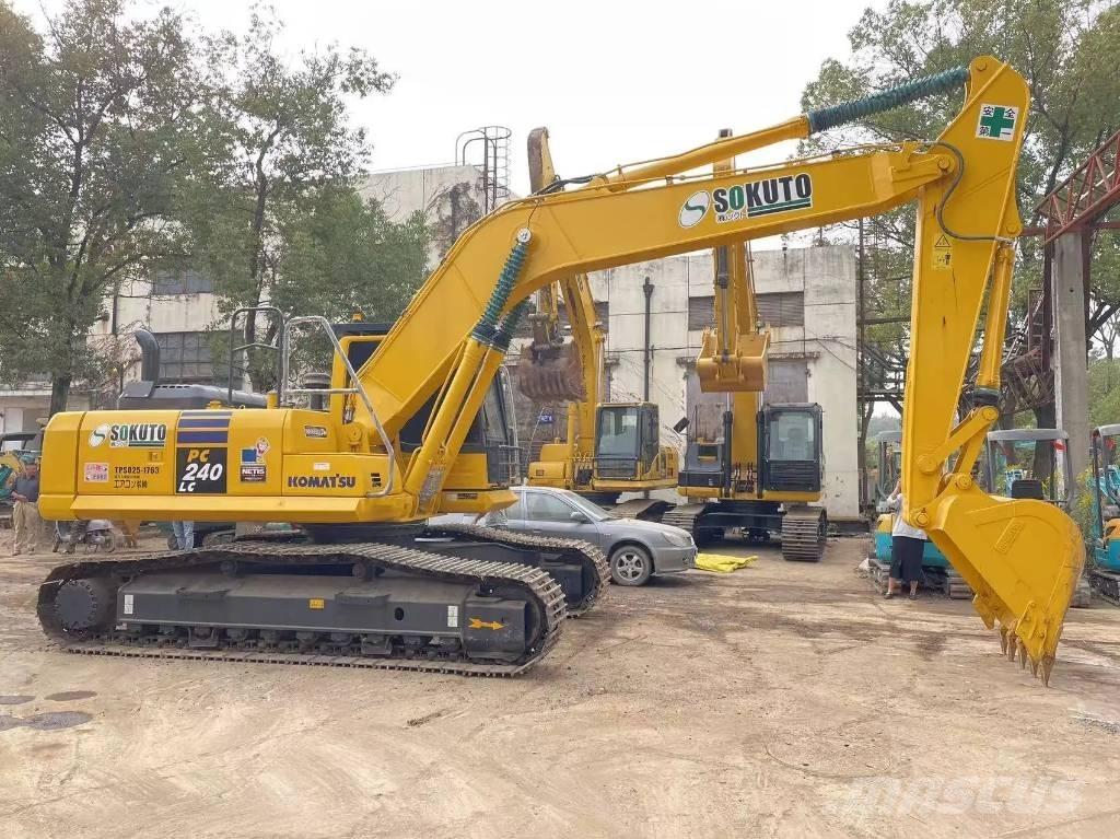 Komatsu PC240-8 Vikšriniai ekskavatoriai