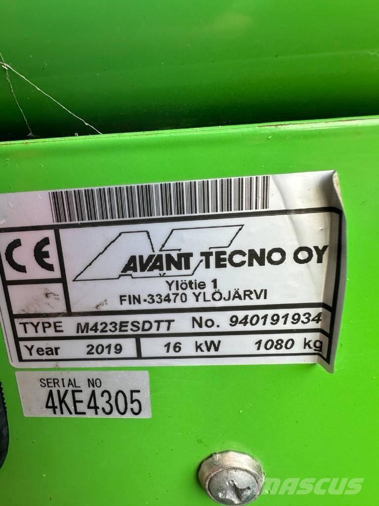 Avant 423 Daugiafunkciniai pakrovėjai