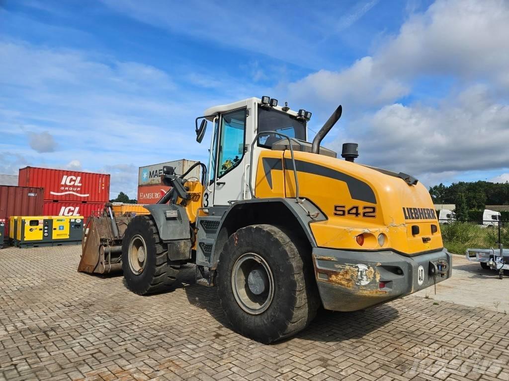 Liebherr L 542 Naudoti ratiniai krautuvai