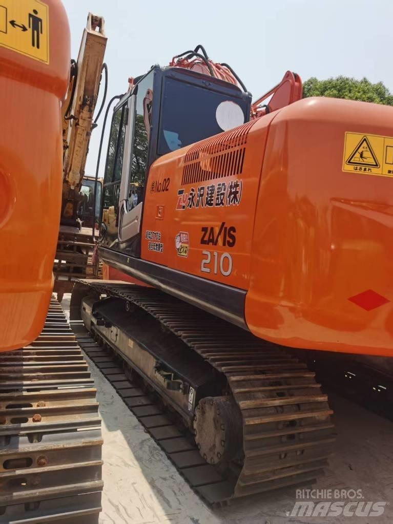 Hitachi ZX 210 Vikšriniai ekskavatoriai