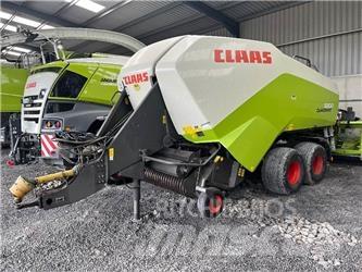 CLAAS Quadrant 3200 Stačiakampių ryšulių presai