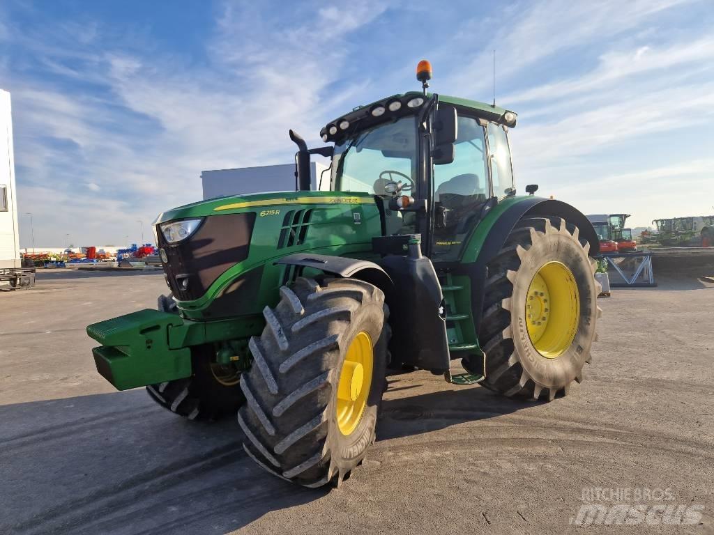 John Deere 6215 R Traktoriai