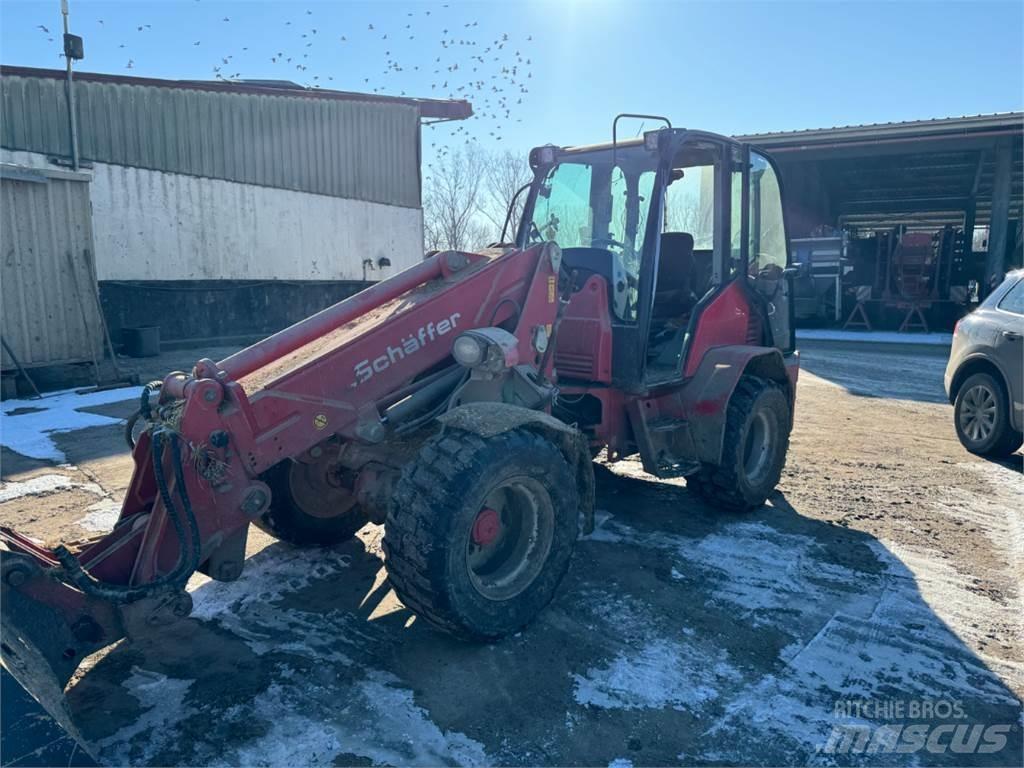 Schäffer 6370 T Krautuvai su šoniniu pasukimu
