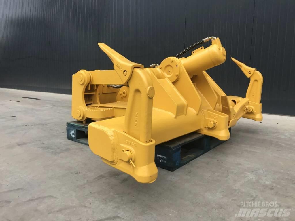 Komatsu D51 Kultivatoriai-purentuvai