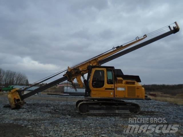 John Deere 200 LC Miško krautuvai