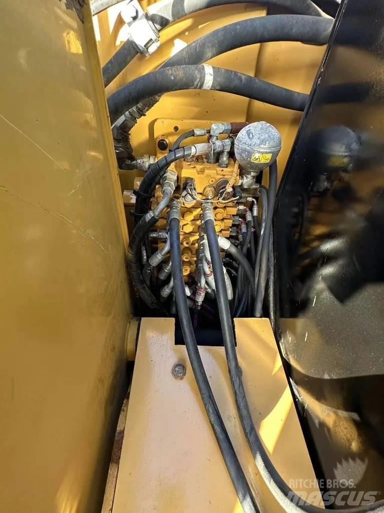 CAT 305.5E2 Vikšriniai ekskavatoriai