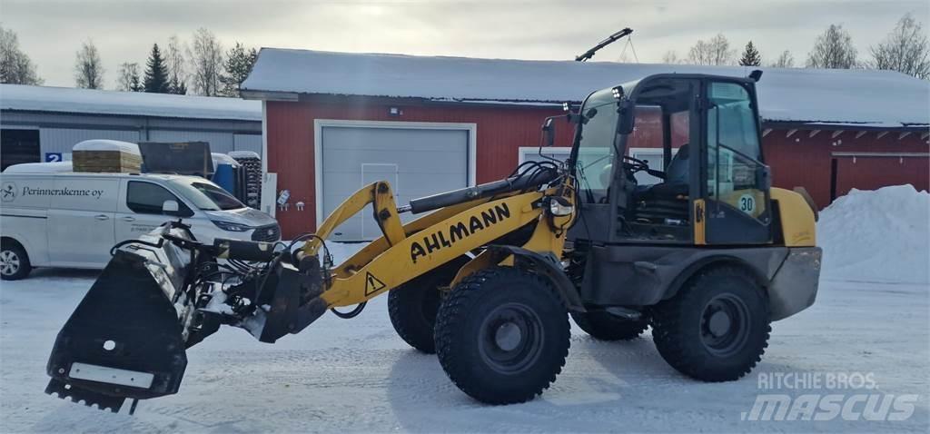 Ahlmann AL100 Specializuotos paskirties technika