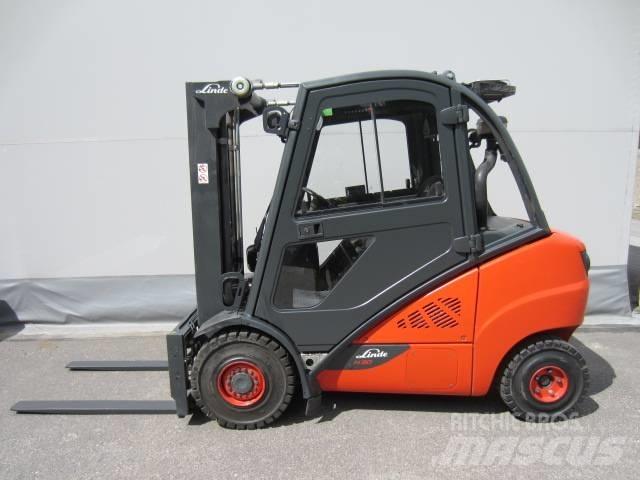 Linde H 30 D-03 Dyzeliniai krautuvai