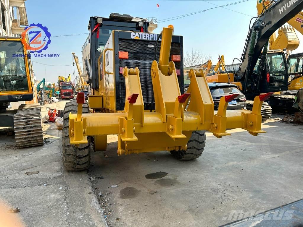 CAT 140 K Greideriai