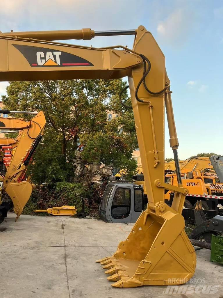 CAT 320 C L Vikšriniai ekskavatoriai