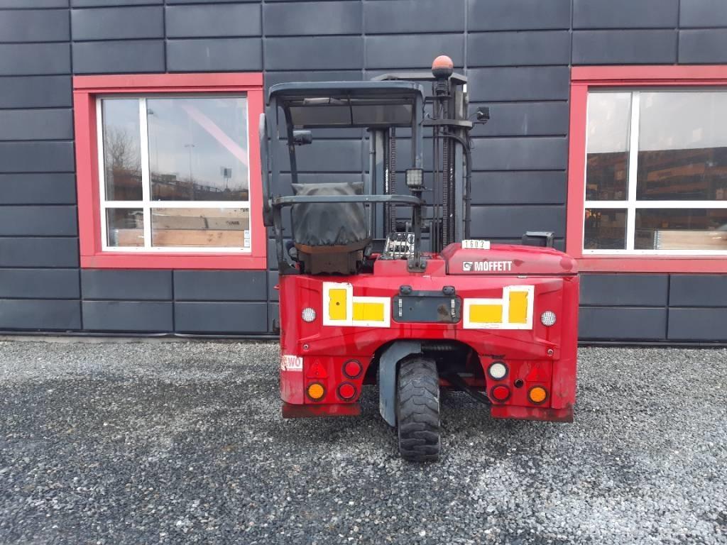 Moffett M5 25.3 Šakiniai krautuvai - Kita