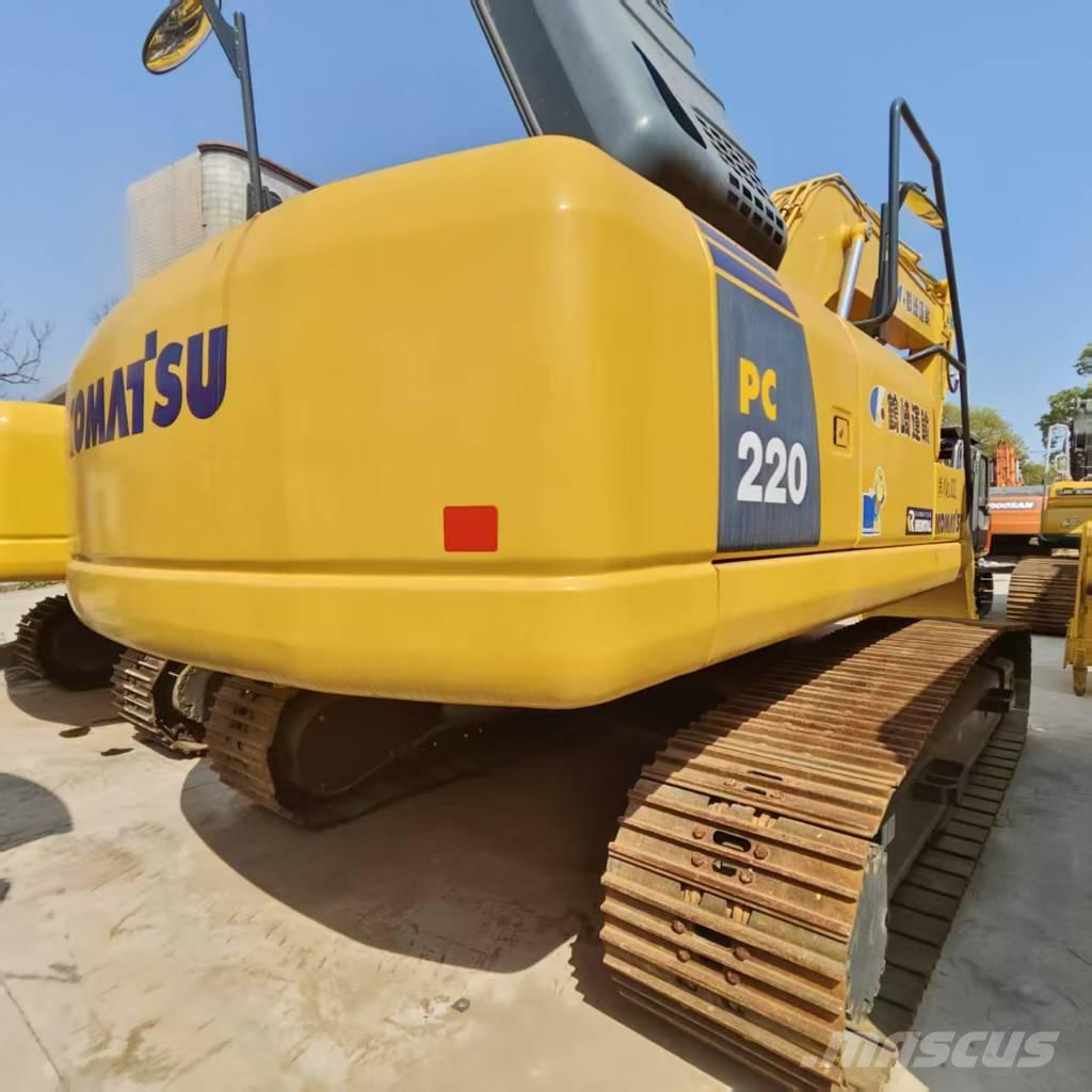 Komatsu PC 220 Vikšriniai ekskavatoriai