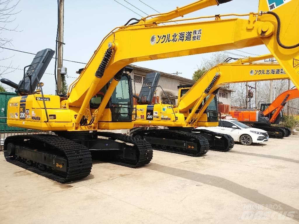Komatsu PC 200 Vikšriniai ekskavatoriai