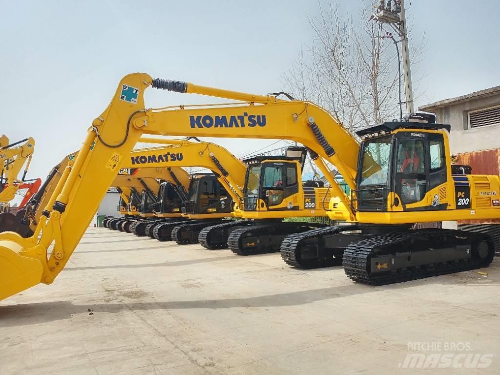 Komatsu PC 200 Vikšriniai ekskavatoriai