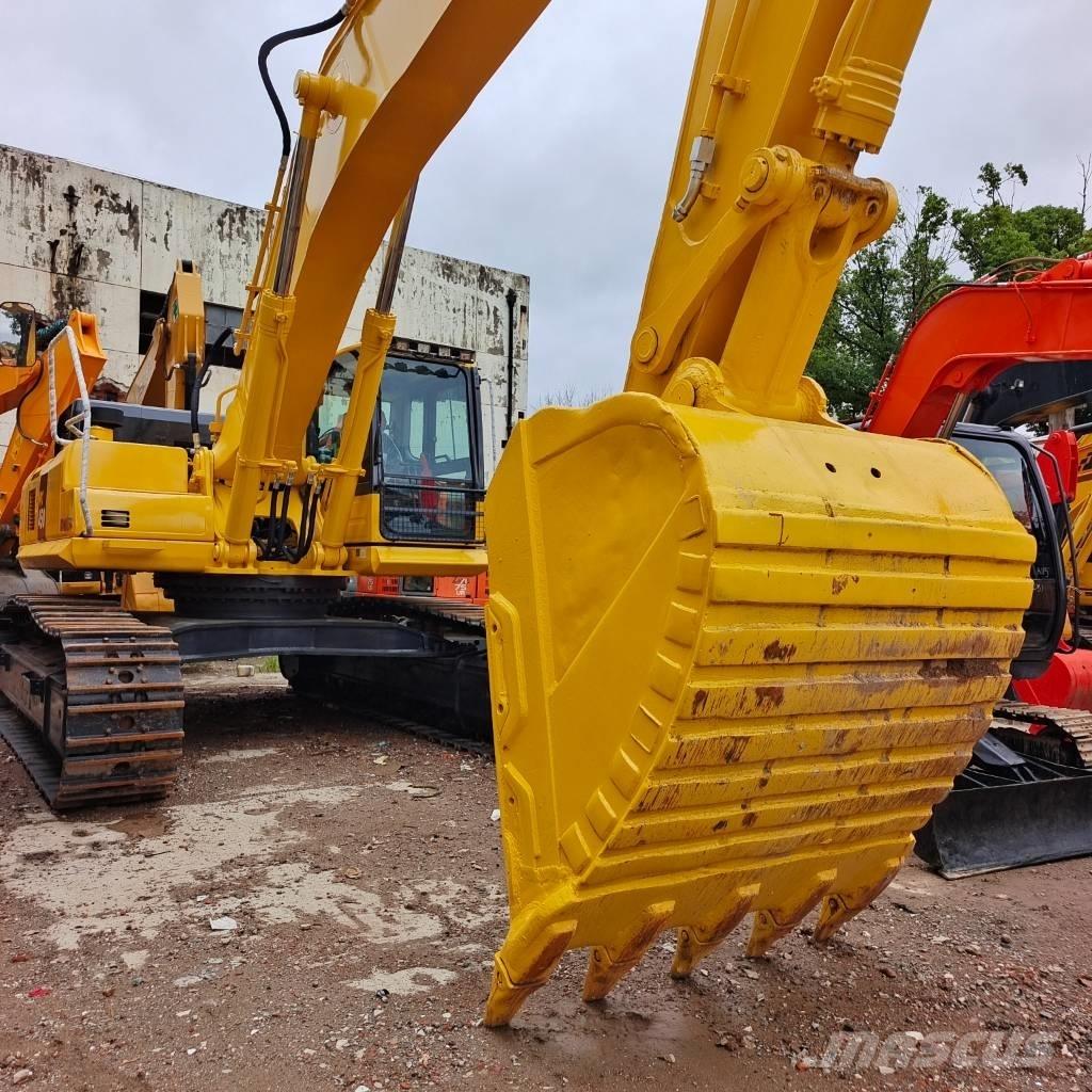 Komatsu PC 450 Vikšriniai ekskavatoriai