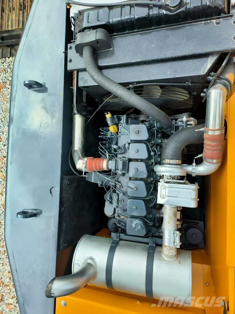 Hyundai HX220HD Vikšriniai ekskavatoriai