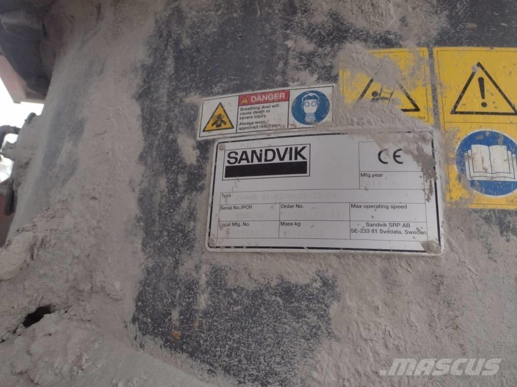 Sandvik UH 450 E Mobilūs smulkintuvai