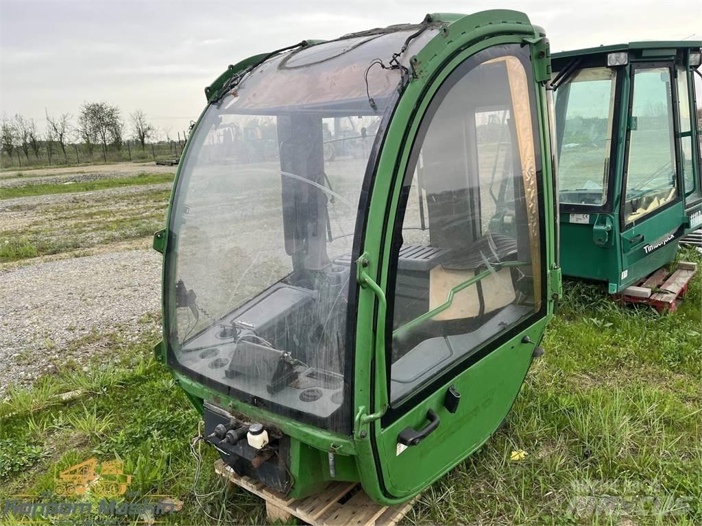 John Deere 1470E Kabinos ir salonai