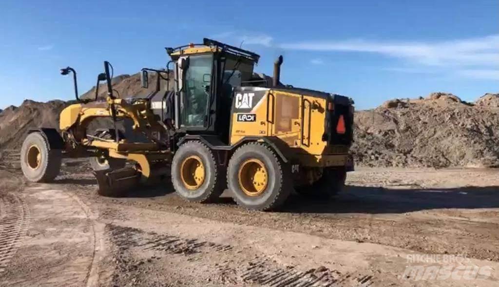 CAT 140M Greideriai