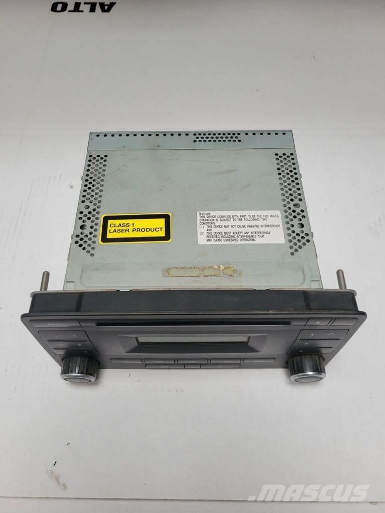 MAN CD Player Transportas - Kita