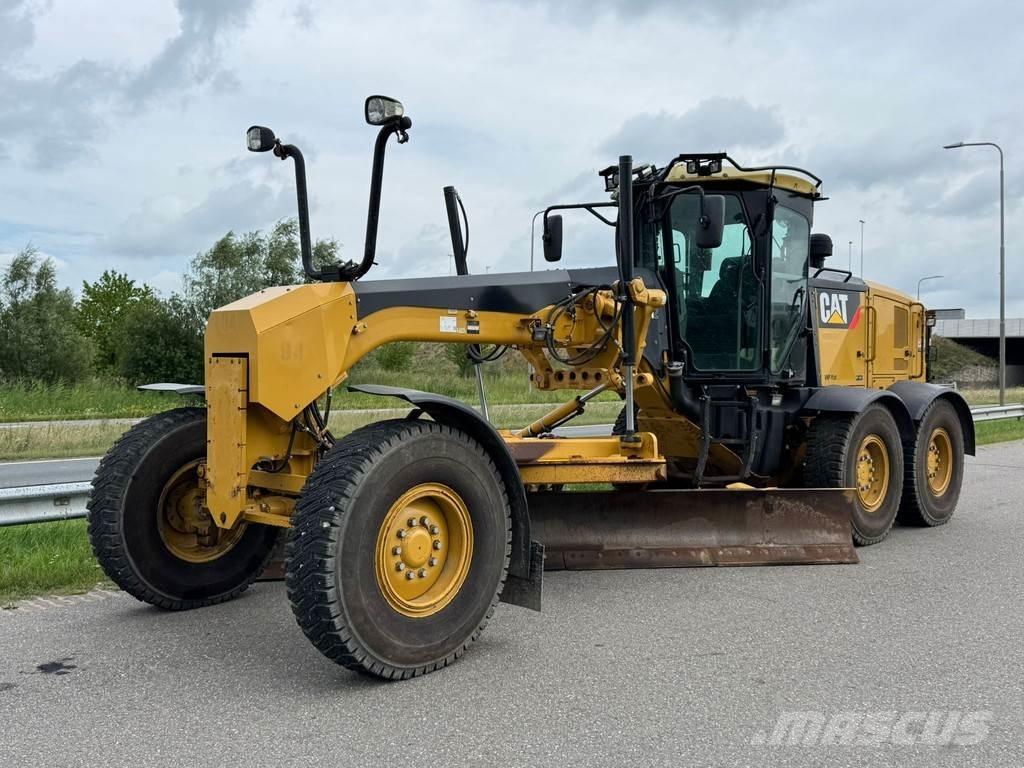 CAT 140M2 Greideriai