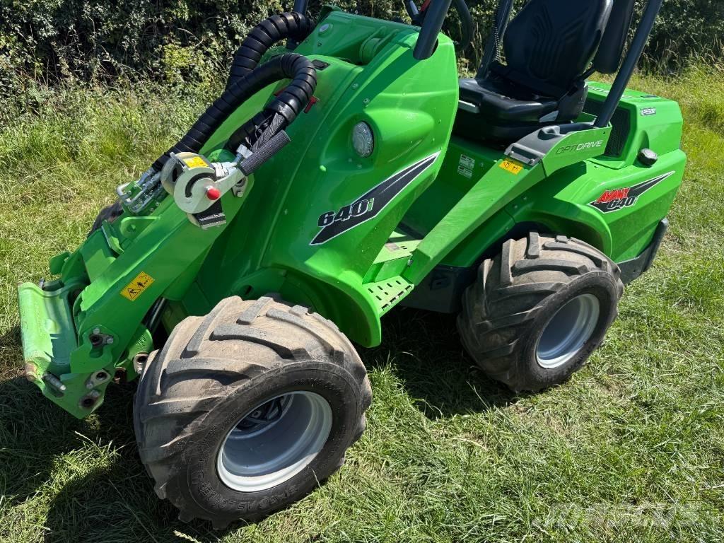 Avant 640 Naudoti ratiniai krautuvai