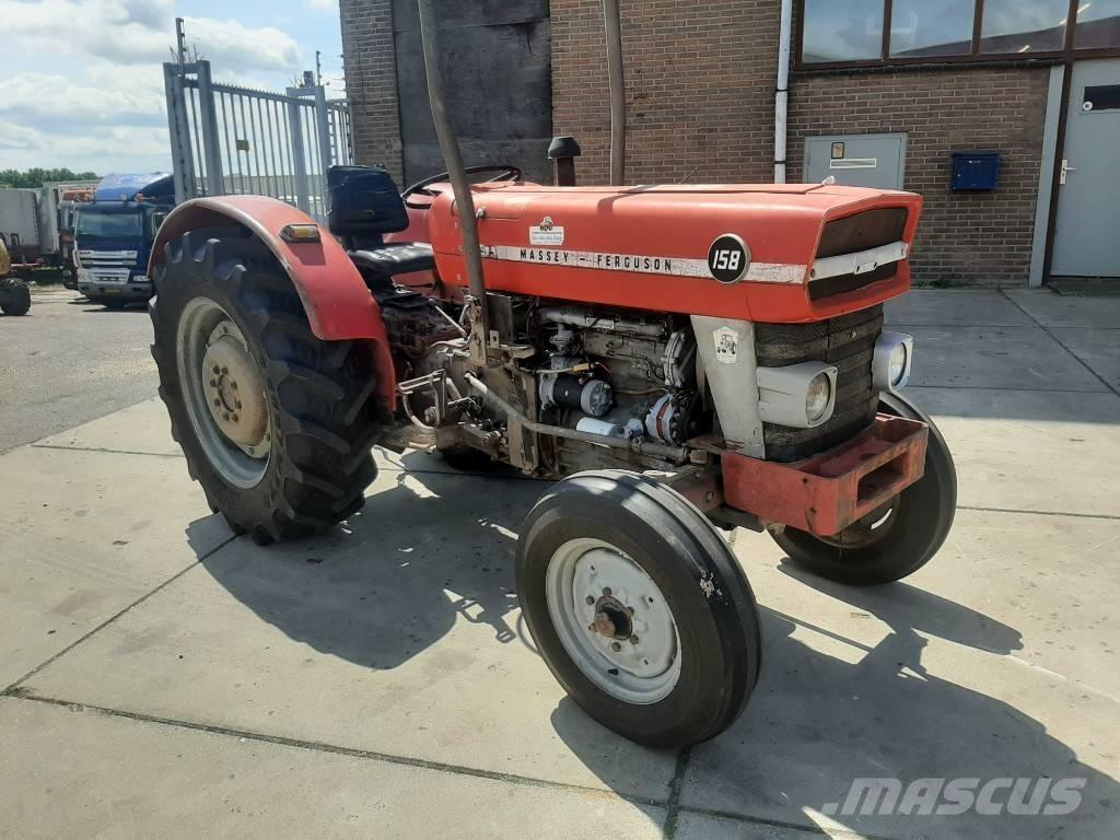 Massey Ferguson 158 Traktoriai