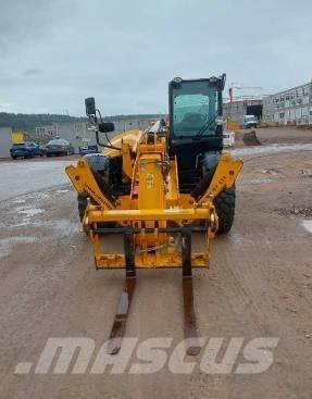 JCB 540-140 Teleskopiniai krautuvai