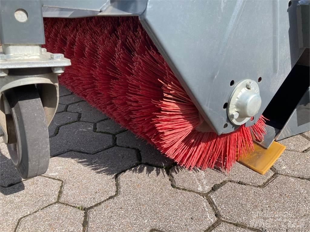 Saphir FKM 231 Kiti pašarų derliaus nuėmimo įrengimai