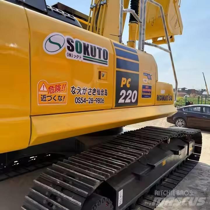 Komatsu PC220-8 Vikšriniai ekskavatoriai