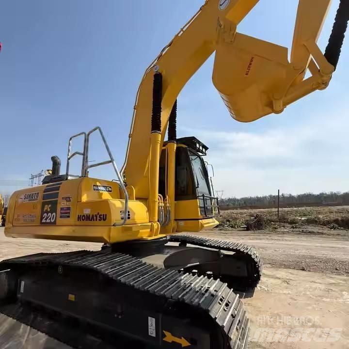 Komatsu PC220-8 Vikšriniai ekskavatoriai