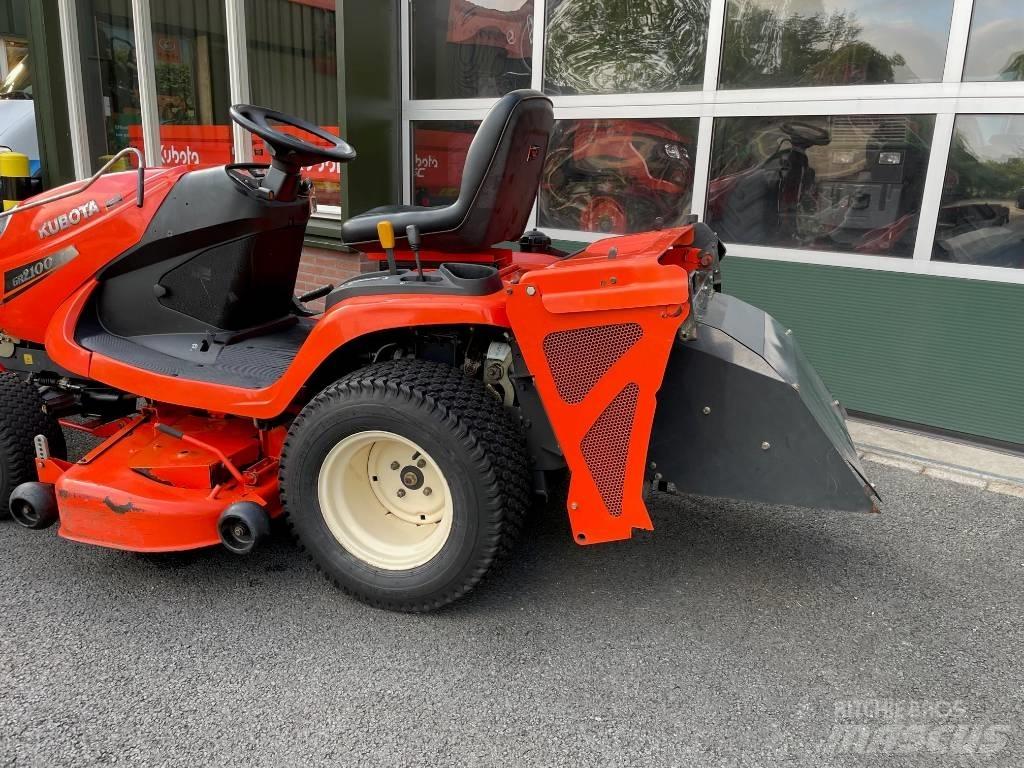 Kubota GR 2100 II Sodo traktoriukai-vejapjovės