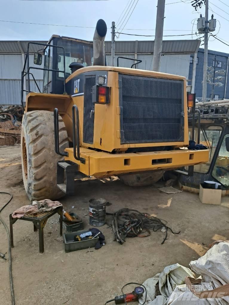 CAT 980 G Naudoti ratiniai krautuvai