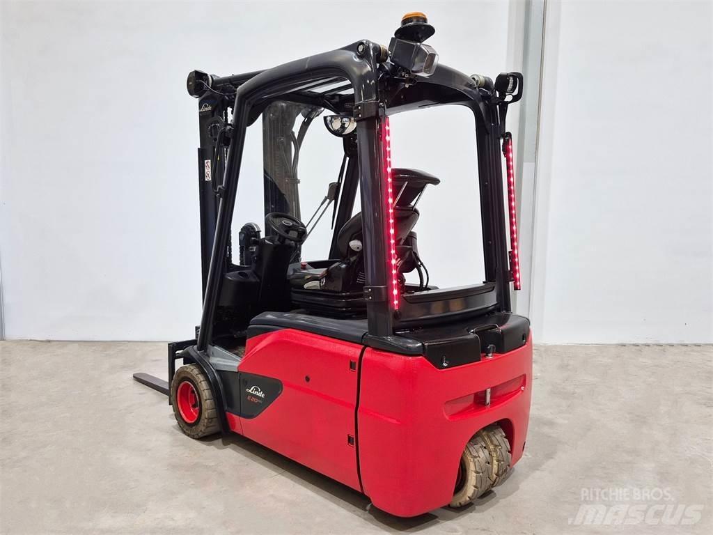 Linde E20L 02 386 Elektriniai šakiniai krautuvai