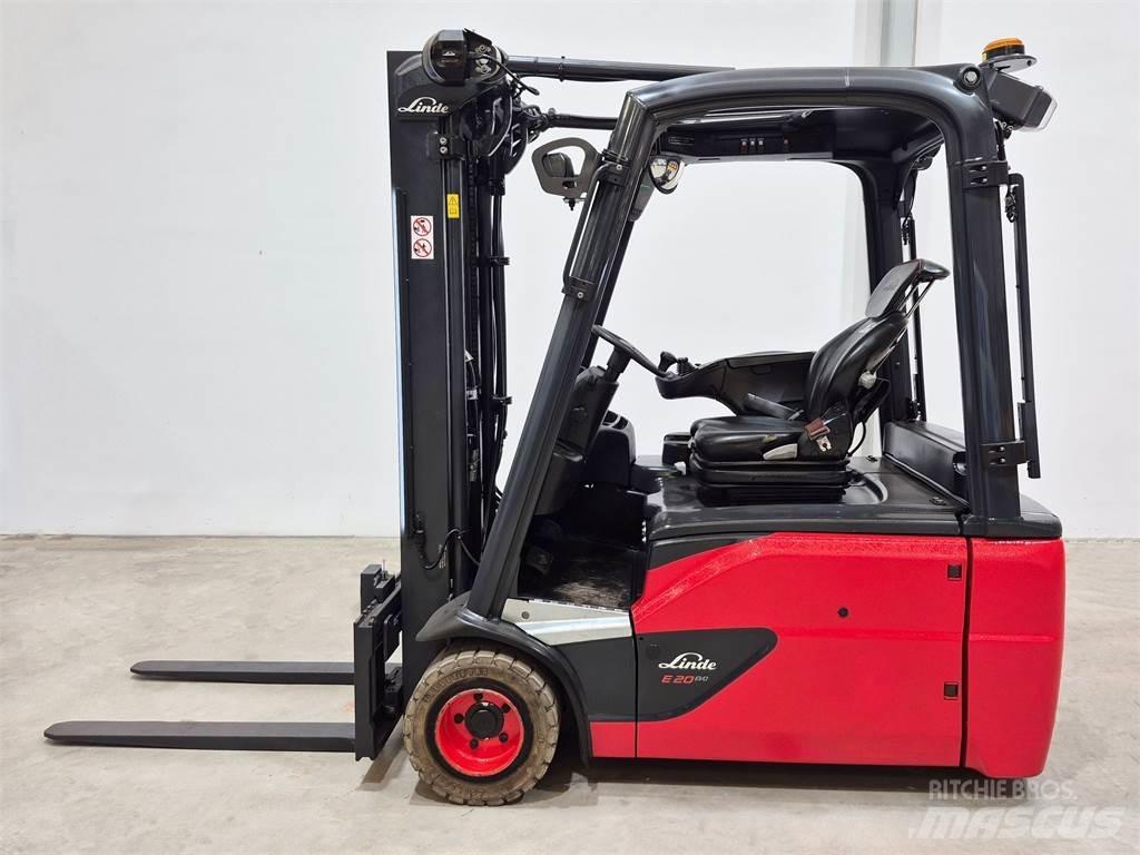 Linde E20L 02 386 Elektriniai šakiniai krautuvai