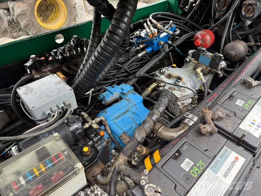 Timberjack 810 B Naudoti miškovežiai (Forvarderiai)