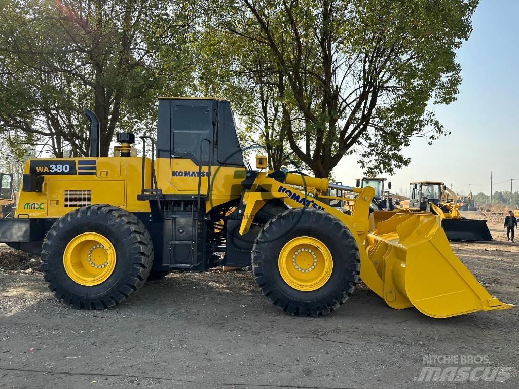 Komatsu WA 380 Naudoti ratiniai krautuvai